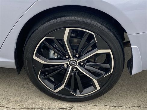 Used 2024 Nissan Altima 2.5 SR image 35