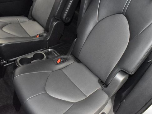 Used 2024 Toyota Grand Highlander AWD image 35