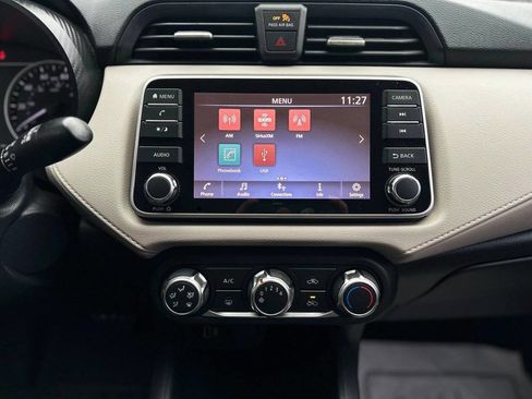 Used 2021 Nissan Versa SV image 17