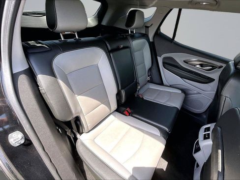 Used 2024 GMC Terrain SLT AWD/4WD image 26