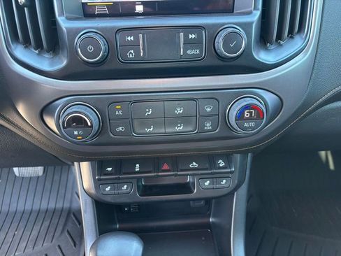 Used 2022 GMC Canyon AT4 AWD/4WD image 19