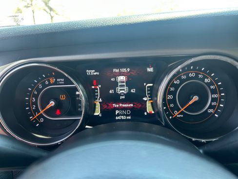 Used 2021 Jeep Wrangler Unlimited Sport AWD/4WD image 10