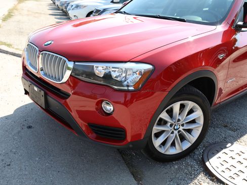 Used 2017 BMW X3 xDrive28i image 2