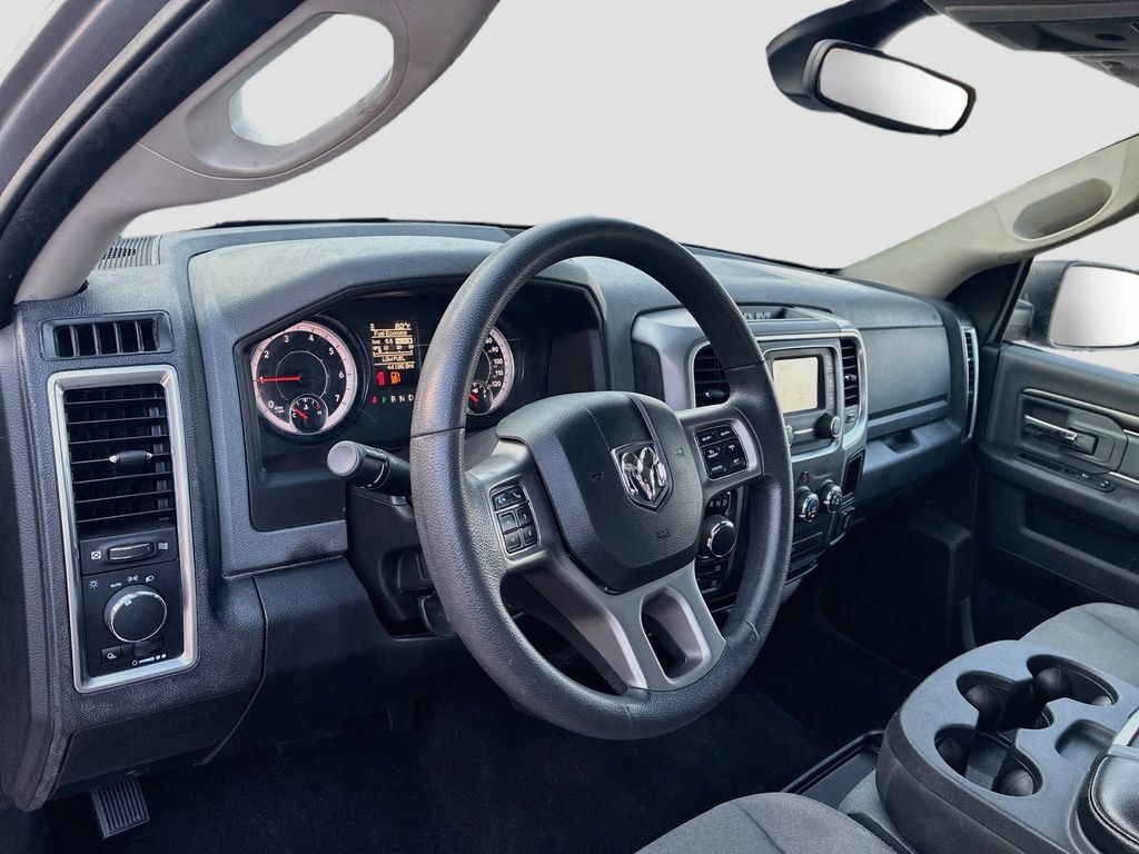 Used 2023 RAM 1500 Classic SLT AWD/4WD image 9
