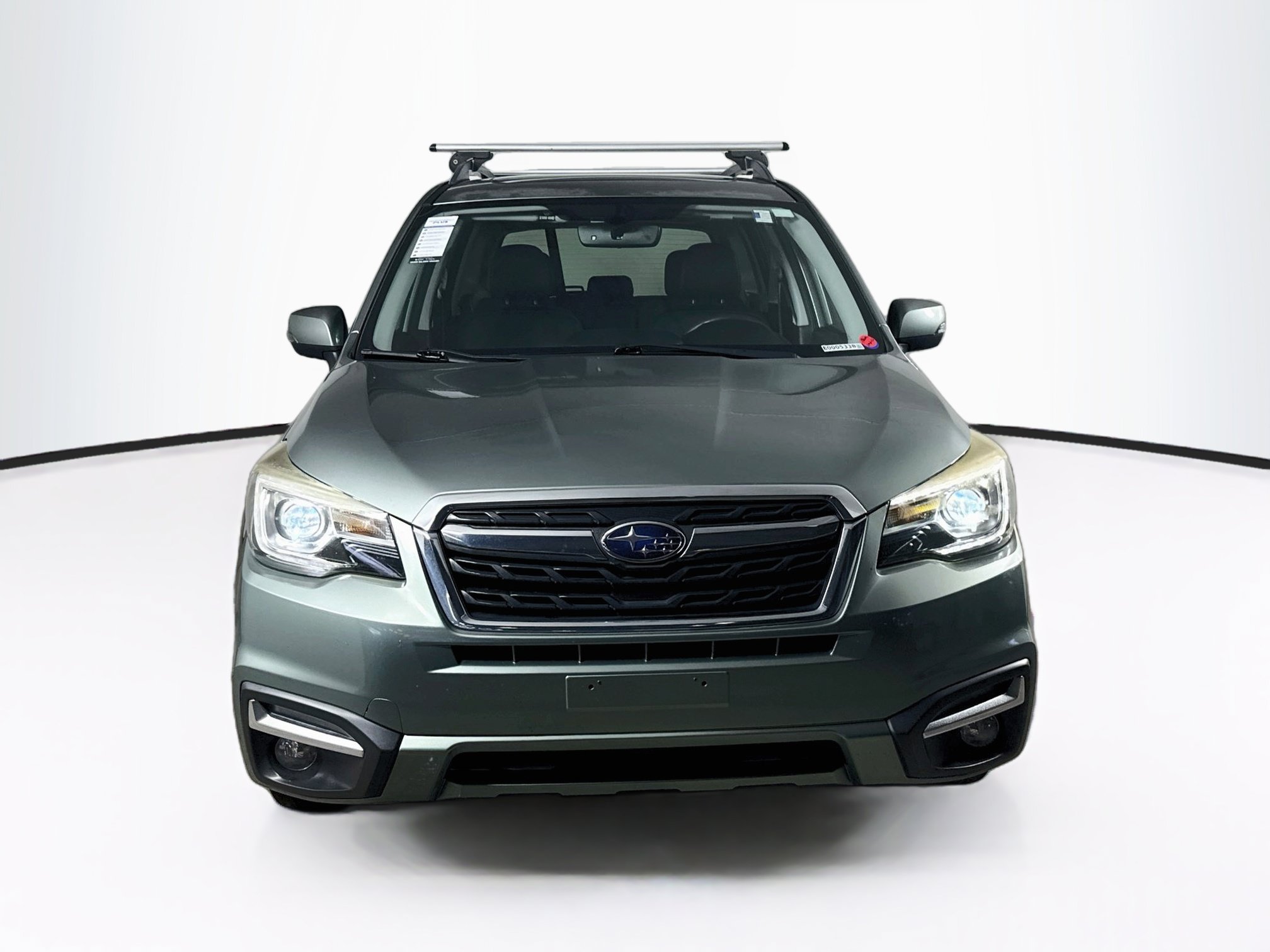 Used 2017 Subaru Forester 2.5i Touring AWD/4WD image 3