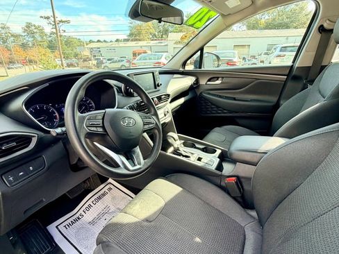 Used 2020 Hyundai Santa Fe SE w/ Cargo Package image 9