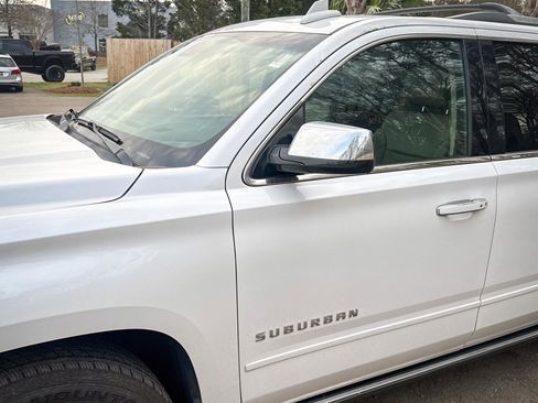 Used 2017 Chevrolet Suburban Premier image 4