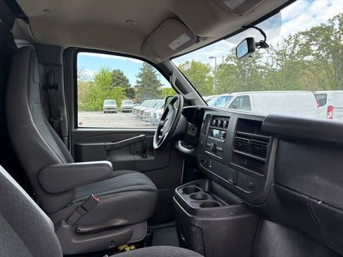 Used 2024 GMC Savana 2500 w/ Driver Convenience Package RWD image 22
