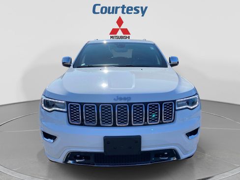 Used 2020 Jeep Grand Cherokee Overland AWD/4WD image 11