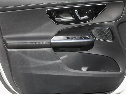 New 2026 Mercedes-Benz GLC 43 AMG 4MATIC image 19