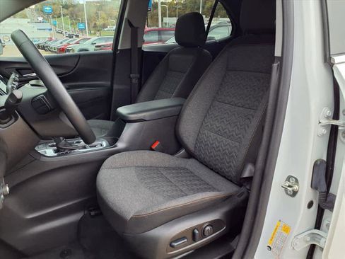 Certified 2024 Chevrolet Equinox LT image 8