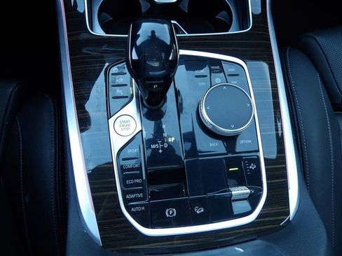 Used 2021 BMW X7 xDrive40i w/ Premium Package image 24