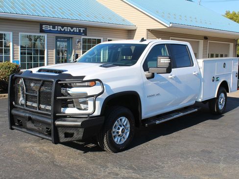 Used 2024 Chevrolet Silverado 2500 LT w/ Convenience Package image 1