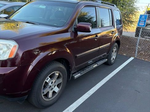 Used 2011 Honda Pilot Touring image 2