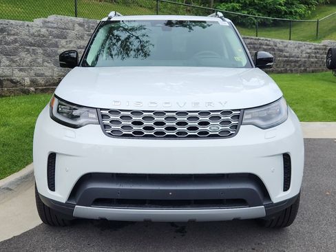 Certified 2024 Land Rover Discovery S image 8