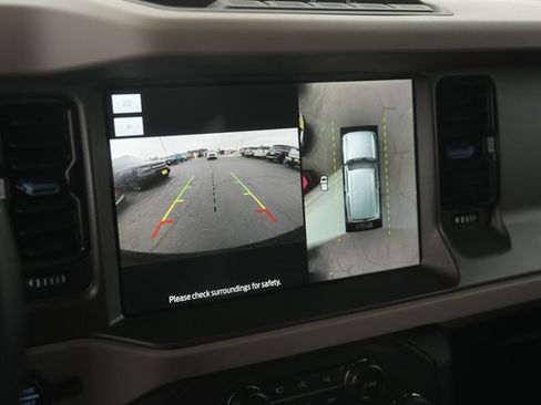 Used 2024 Ford Bronco Wildtrak image 26