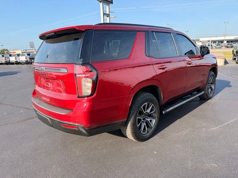 Used 2021 Chevrolet Tahoe Z71 w/ Luxury Package AWD/4WD image 3