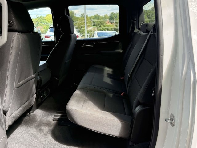 Used 2026 Chevrolet Silverado 1500 LT AWD/4WD image 13