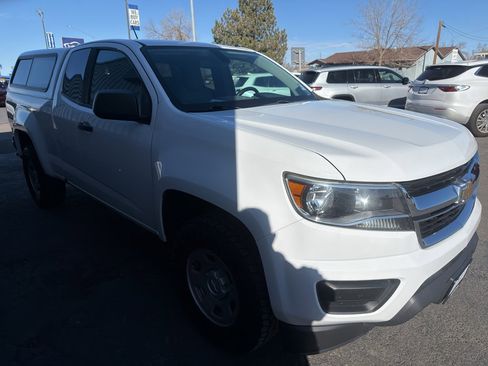Used 2018 Chevrolet Colorado W/T w/ WT Convenience Package image 4