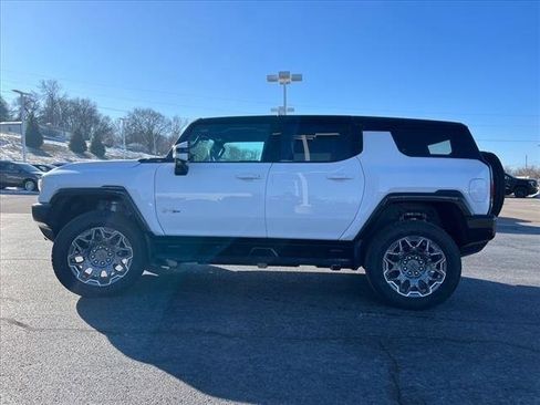 New 2025 GMC Hummer EV 3X image 2