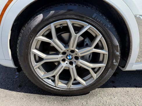 Used 2021 BMW X7 xDrive40i w/ Premium Package image 27