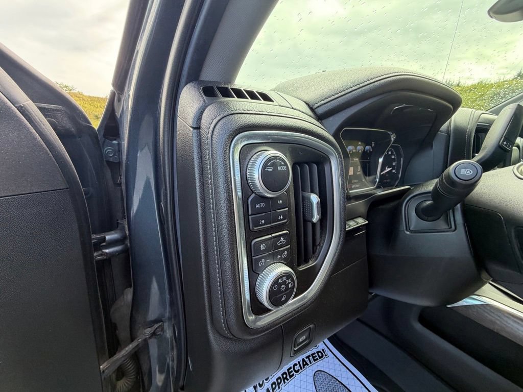 Used 2020 GMC Sierra 1500 Denali w/ Denali Ultimate Package AWD/4WD image 23