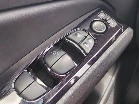 Used 2024 Nissan Altima 2.5 SR AWD/4WD image 24