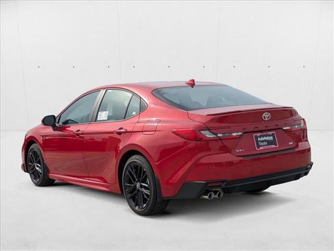 New 2025 Toyota Camry SE image 9