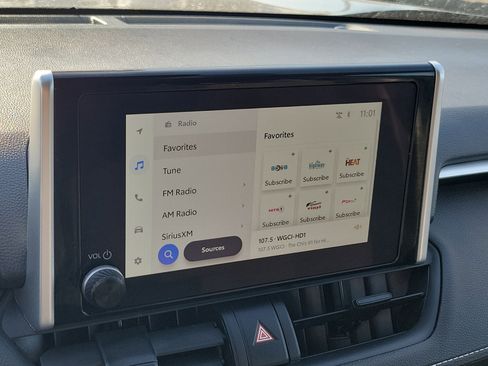 Certified 2025 Toyota RAV4 XLE image 29