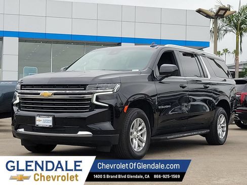 Used 2024 Chevrolet Suburban LT AWD/4WD image 15