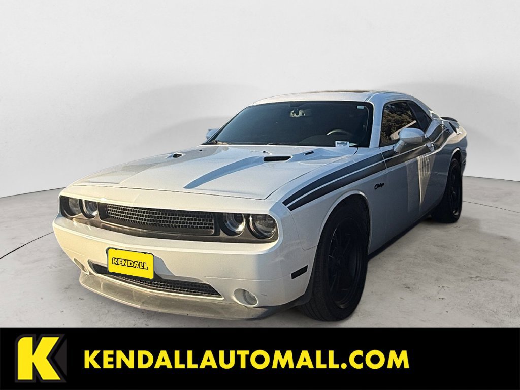Used 2011 Dodge Challenger R/T RWD image 1