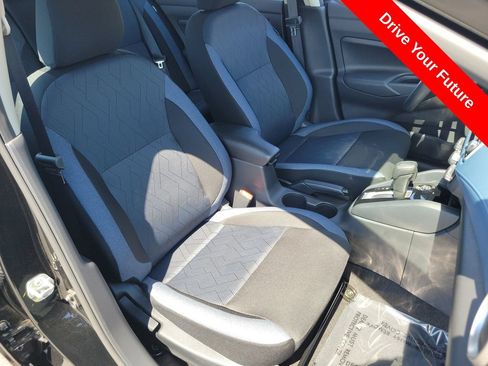 Used 2025 Nissan Versa SV w/ Trunk Package FWD image 21