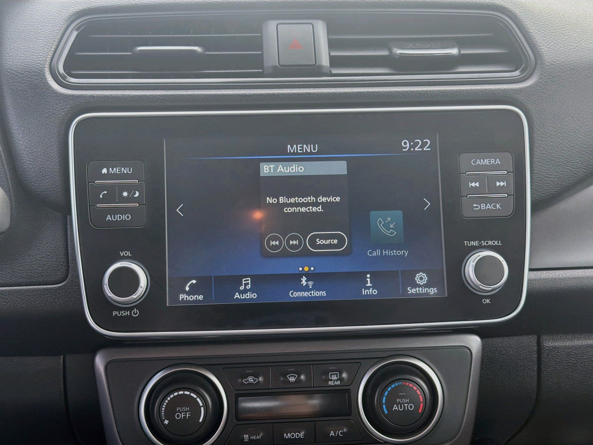 Used 2025 Nissan Leaf S FWD image 21