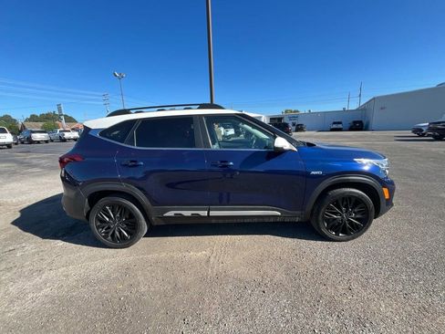 Used 2023 Kia Seltos Nightfall Edition image 8