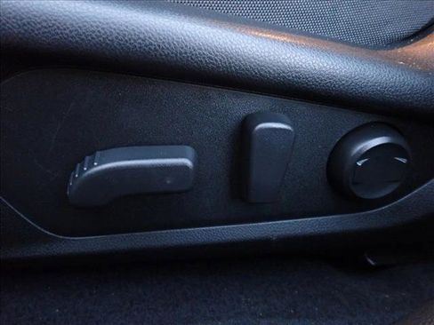 Certified 2024 Subaru Crosstrek 2.0i Premium image 13