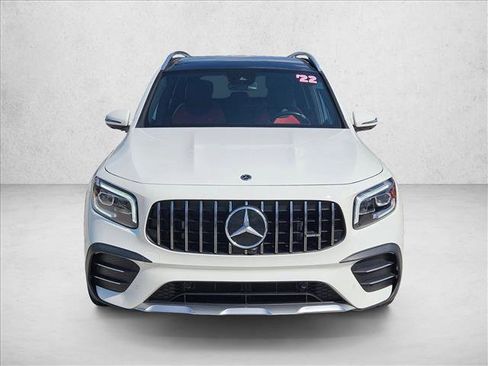 Used 2022 Mercedes-Benz GLB 35 AMG 4MATIC image 2