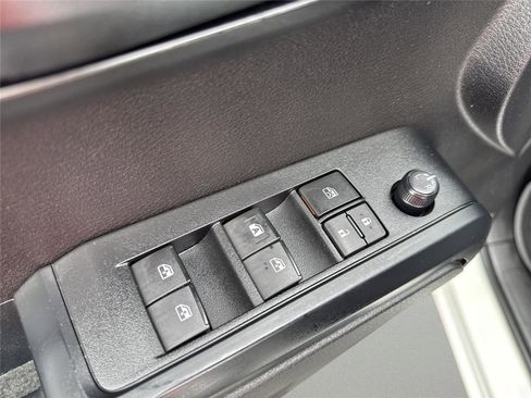 Used 2021 Toyota Tacoma SR w/ SR Convenience Package RWD image 20