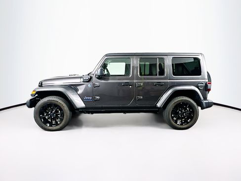 Used 2025 Jeep Wrangler Sahara w/ Safety Group AWD/4WD image 4