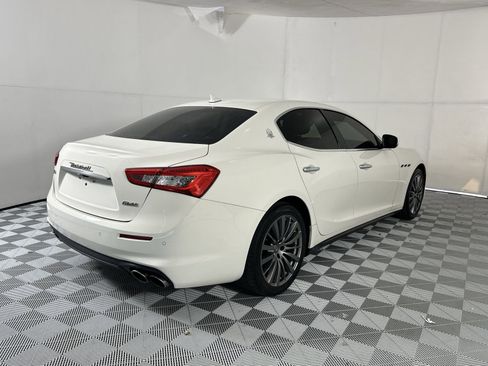 Used 2018 Maserati Ghibli RWD image 5