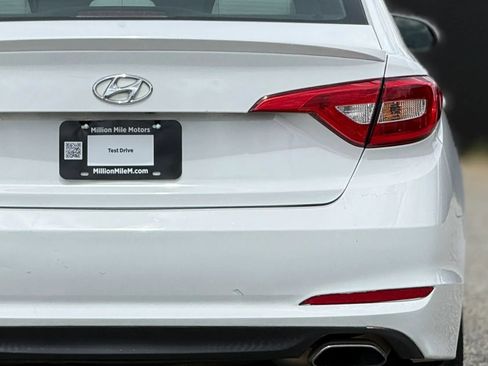 Used 2017 Hyundai Sonata SE FWD image 14