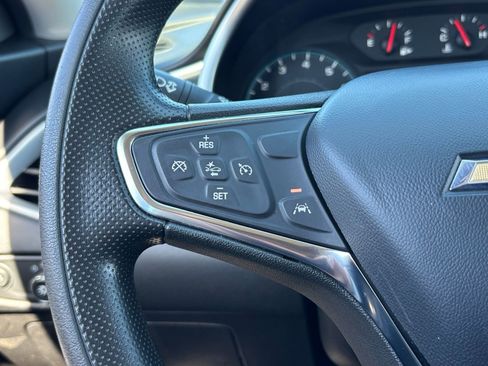 Used 2024 Chevrolet Malibu LT image 24