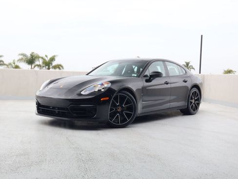 Certified 2023 Porsche Panamera w/ Smoking Package RWD image 1