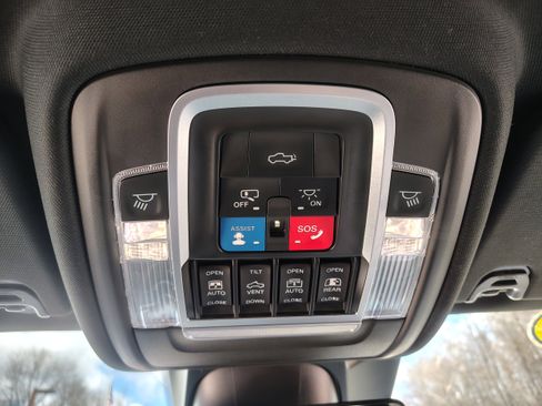 Certified 2021 RAM 1500 Laramie w/ Sport Appearance Package image 43