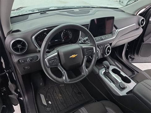 Used 2023 Chevrolet Blazer LT w/ Convenience Package image 16