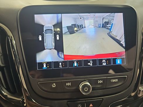 Certified 2022 Chevrolet Equinox RS w/ RS Leather Package AWD/4WD image 30