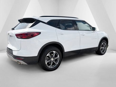Used 2024 Chevrolet Blazer LT AWD/4WD image 7