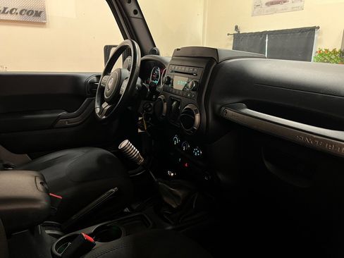 Used 2014 Jeep Wrangler Sport w/ Quick Order Package 23S image 14