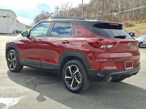 Used 2023 Chevrolet TrailBlazer RS w/ Sun and Liftgate Package image 4