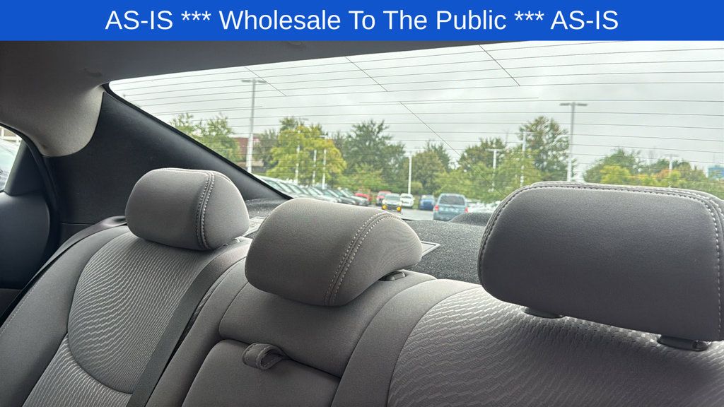 Used 2014 Hyundai Elantra SE w/ Option Group 02 FWD image 29