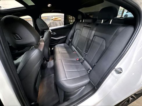 Used 2020 BMW 330i Sedan w/ Convenience Package RWD image 28